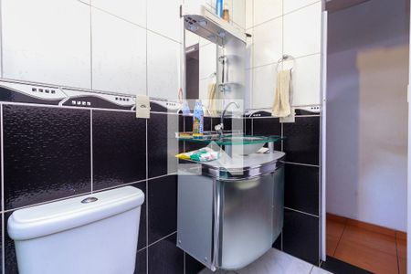 Casa à venda com 300m², 3 quartos e 2 vagas Casa à venda com 300m², 3 quartos e 2 vagasBanheiro 2