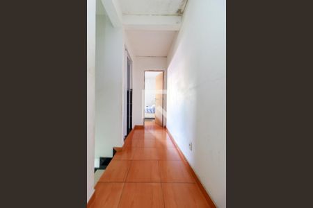 Casa à venda com 300m², 3 quartos e 2 vagas Casa à venda com 300m², 3 quartos e 2 vagasCorredor