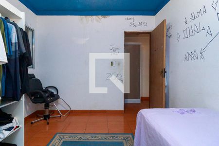 Casa à venda com 300m², 3 quartos e 2 vagas Casa à venda com 300m², 3 quartos e 2 vagasQuarto 2