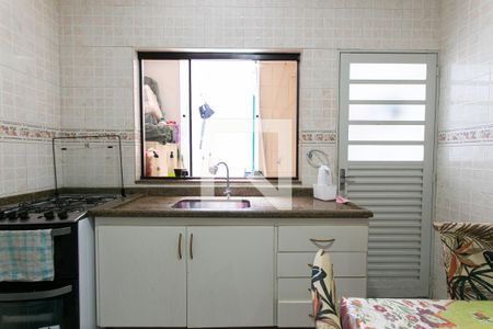 Casa de condomínio à venda com 94m², 2 quartos e 2 vagas Casa de condomínio à venda com 94m², 2 quartos e 2 vagasCozinha