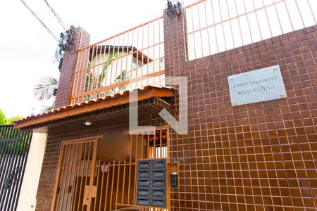 Casa de condomínio à venda com 94m², 2 quartos e 2 vagas Casa de condomínio à venda com 94m², 2 quartos e 2 vagasFachada