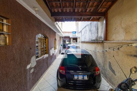Garagem de casa à venda com 5 quartos, 240m² em Parque Edu Chaves, São Paulo