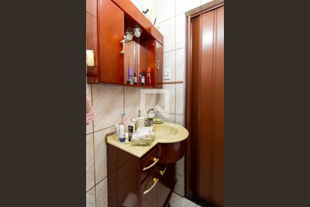 Banheiro de casa à venda com 5 quartos, 240m² em Parque Edu Chaves, São Paulo