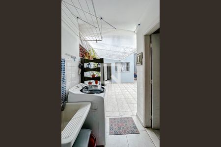 Casa à venda com 180m², 3 quartos e 2 vagasÁrea de Serviço