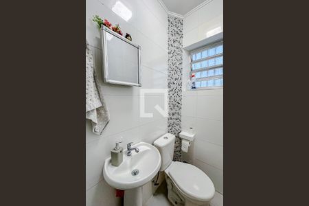 Casa à venda com 180m², 3 quartos e 2 vagasLavabo