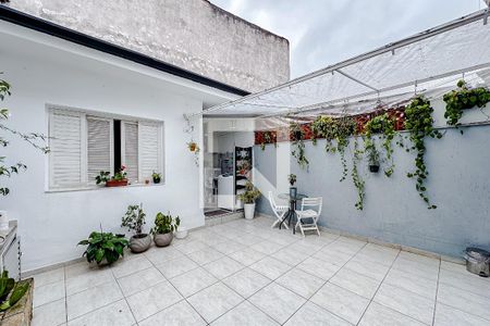 Casa à venda com 180m², 3 quartos e 2 vagasÁrea externa