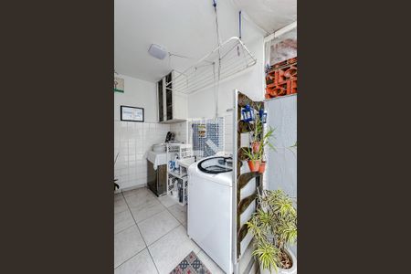 Casa à venda com 180m², 3 quartos e 2 vagasÁrea de Serviço