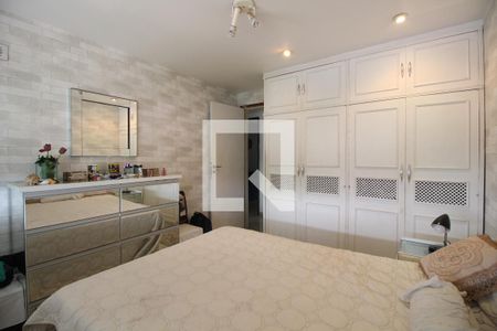 Apartamento à venda com 142m², 4 quartos e 1 vagaQuarto 2