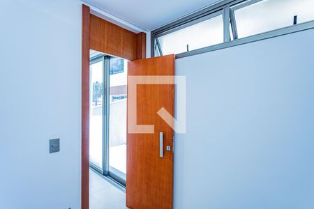 Casa para alugar com 420m², 4 quartos e 4 vagasQuarto de Serviço