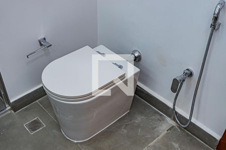 Casa para alugar com 420m², 4 quartos e 4 vagasBanheiro social 2