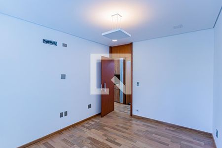 Casa para alugar com 420m², 4 quartos e 4 vagasQuarto 2
