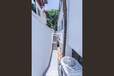 Casa para alugar com 420m², 4 quartos e 4 vagasÁrea Externa