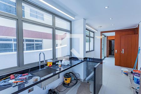 Casa para alugar com 420m², 4 quartos e 4 vagasCopa e cozinha