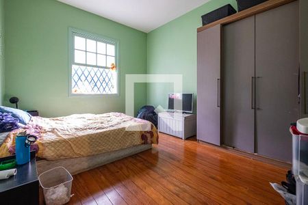 Casa à venda com 400m², 3 quartos e 2 vagas Casa à venda com 400m², 3 quartos e 2 vagasQuarto 2