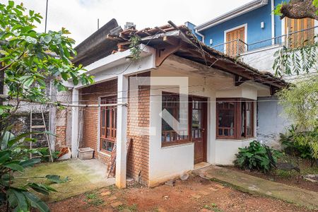 Casa à venda com 400m², 3 quartos e 2 vagas Casa à venda com 400m², 3 quartos e 2 vagasQuintal - Edícula