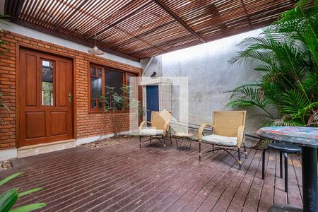 Casa à venda com 400m², 3 quartos e 2 vagas Casa à venda com 400m², 3 quartos e 2 vagasQuintal