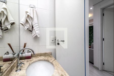 Apartamento à venda com 64m², 2 quartos e 1 vagabanheiro social_4