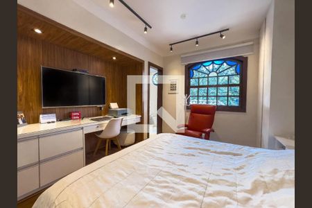 Casa à venda com 388m², 5 quartos e 4 vagasFoto 40