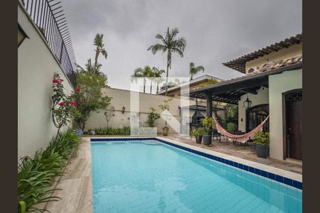 Casa à venda com 388m², 5 quartos e 4 vagasFoto 12