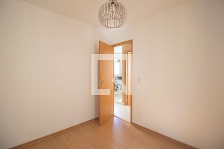 Quarto 2 de apartamento para alugar com 2 quartos, 41m² em Vila Lage, São Gonçalo