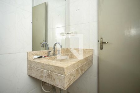 Apartamento à venda com 65m², 2 quartos e 1 vaga Apartamento à venda com 65m², 2 quartos e 1 vagaBanheiro