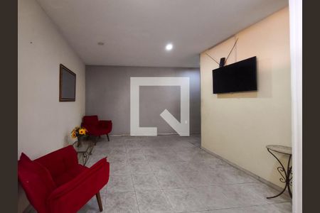 Apartamento à venda com 74m², 2 quartos e 1 vaga Apartamento à venda com 74m², 2 quartos e 1 vagaFachada e portaria