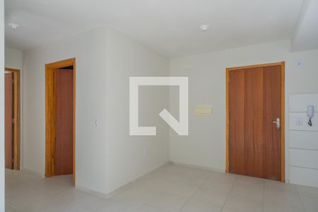 Sala de apartamento para alugar com 2 quartos, 45m² em Chapéu do Sol, Porto Alegre