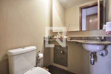 Lavabo de apartamento à venda com 4 quartos, 248m² em Vila Suzana, São Paulo