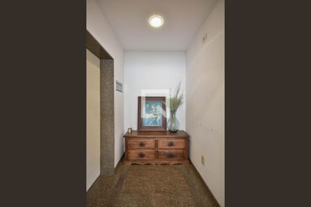 Hall Privativo de apartamento à venda com 4 quartos, 248m² em Vila Suzana, São Paulo