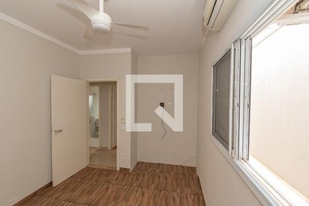 Casa de condomínio para alugar com 250m², 3 quartos e 4 vagasQuarto 2