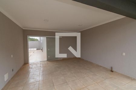 Casa de condomínio para alugar com 250m², 3 quartos e 4 vagasGaragem