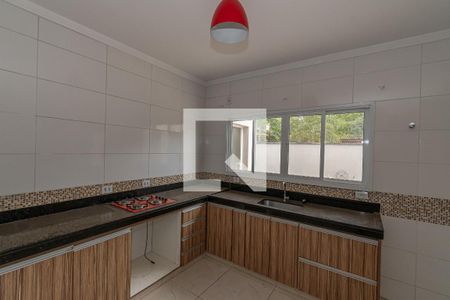 Casa de condomínio para alugar com 250m², 3 quartos e 4 vagasCozinha