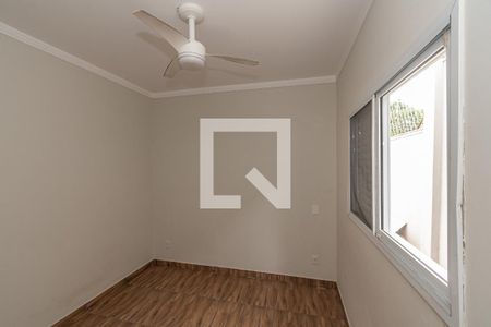 Casa de condomínio para alugar com 250m², 3 quartos e 4 vagasQuarto 1