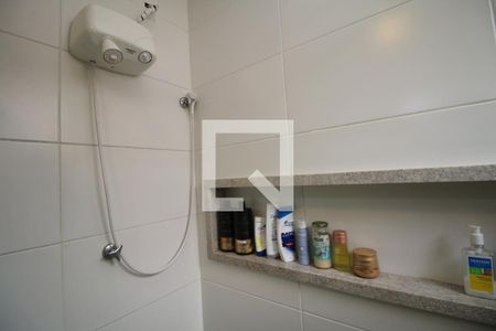 Casa à venda com 225m², 4 quartos e 2 vagasBanheiro da Suíte 2