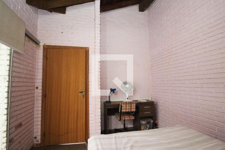 Casa à venda com 318m², 4 quartos e 2 vagas Casa à venda com 318m², 4 quartos e 2 vagasQuarto 1
