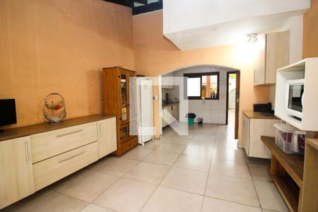 Casa à venda com 318m², 4 quartos e 2 vagas Casa à venda com 318m², 4 quartos e 2 vagasCozinha