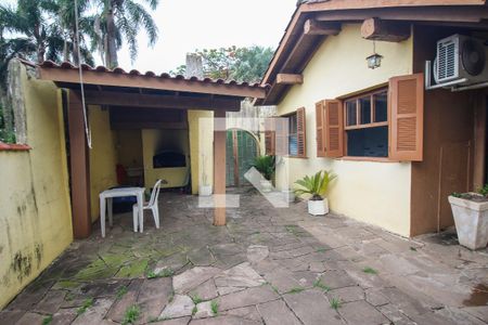 Casa à venda com 318m², 4 quartos e 2 vagas Casa à venda com 318m², 4 quartos e 2 vagasQuintal