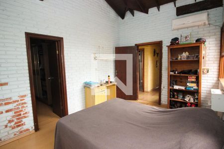 Casa à venda com 318m², 4 quartos e 2 vagas Casa à venda com 318m², 4 quartos e 2 vagasSuíte 1
