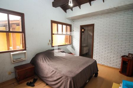 Casa à venda com 318m², 4 quartos e 2 vagas Casa à venda com 318m², 4 quartos e 2 vagasSuíte 1