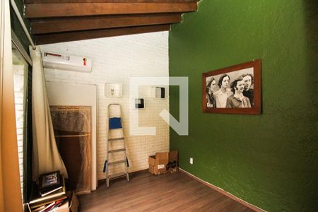 Casa à venda com 318m², 4 quartos e 2 vagas Casa à venda com 318m², 4 quartos e 2 vagasQuarto 2