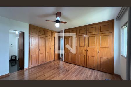 Apartamento à venda com 170m², 2 quartos e 2 vagasSuite 