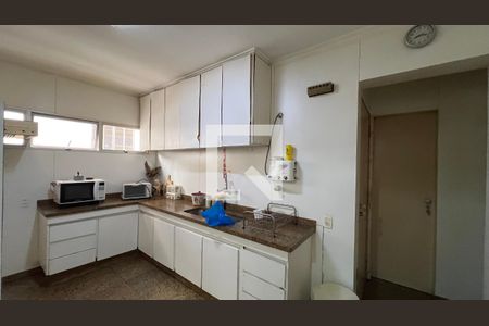 Apartamento à venda com 170m², 2 quartos e 2 vagasCozinha