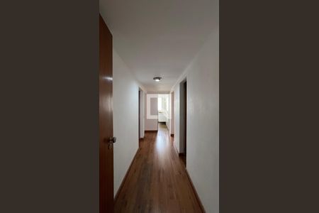 Apartamento à venda com 170m², 2 quartos e 2 vagasCorredor