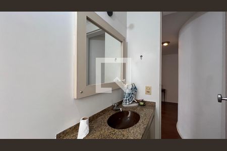 Apartamento à venda com 170m², 2 quartos e 2 vagasLavabo