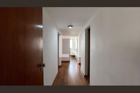 Apartamento à venda com 170m², 2 quartos e 2 vagasCorredor