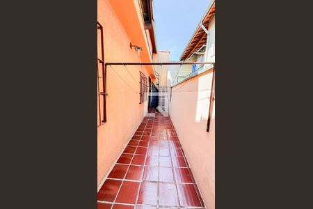 Casa à venda com 165m², 4 quartos e 2 vagasQuintal