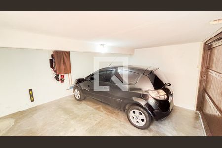 Casa à venda com 165m², 4 quartos e 2 vagasGaragem