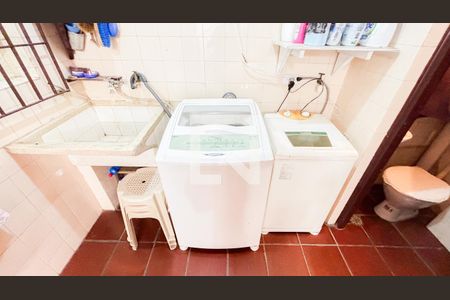 Casa à venda com 165m², 4 quartos e 2 vagasÁrea de Serviço