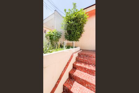 Casa à venda com 165m², 4 quartos e 2 vagasEscada