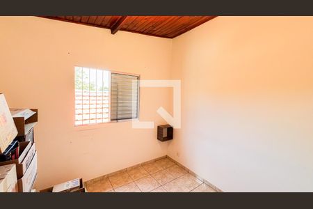 Casa à venda com 165m², 4 quartos e 2 vagasQuarto 4